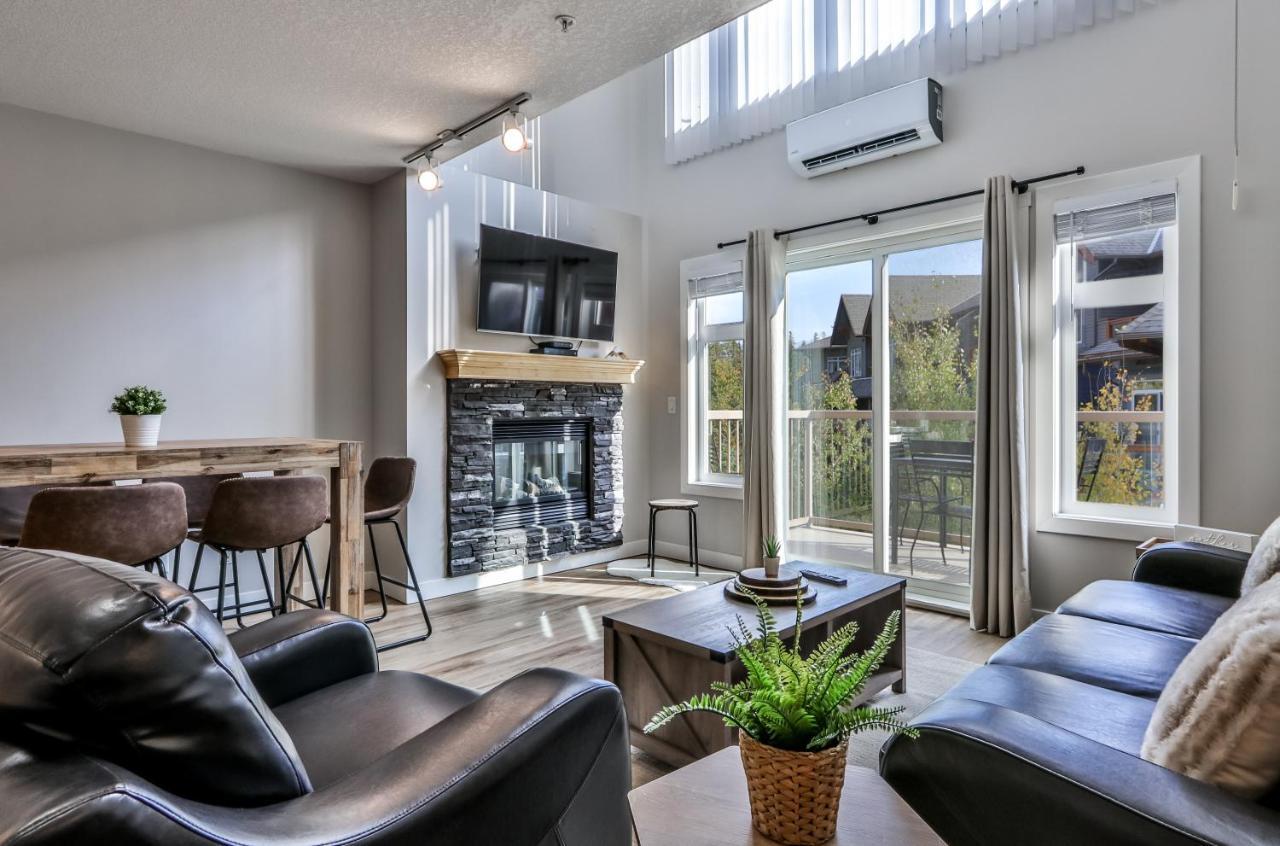 קאנמור Charming 1 Bdrm Plus Loft With Views Managed By Little Sister Getaways מראה חיצוני תמונה