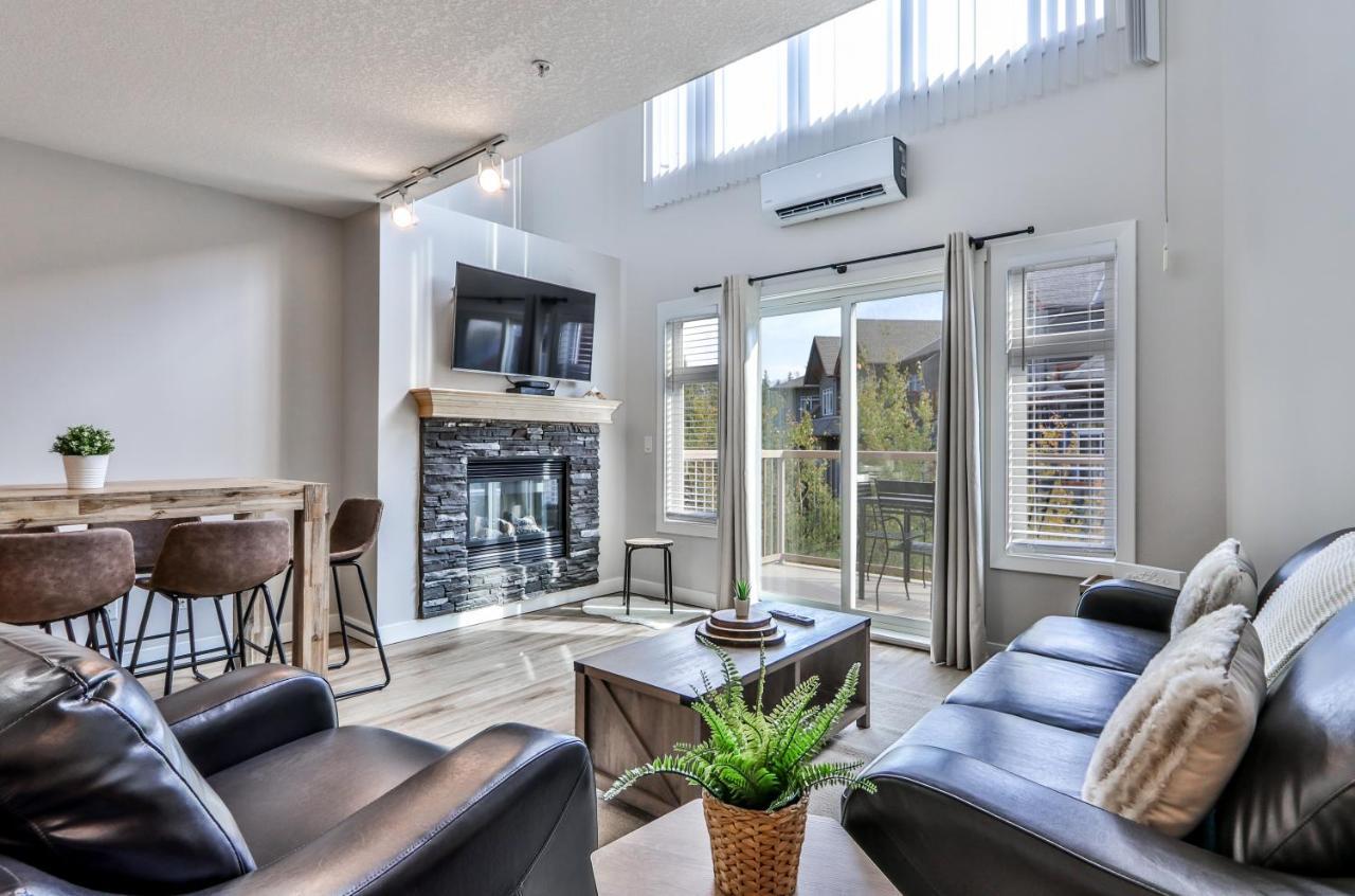 קאנמור Charming 1 Bdrm Plus Loft With Views Managed By Little Sister Getaways מראה חיצוני תמונה