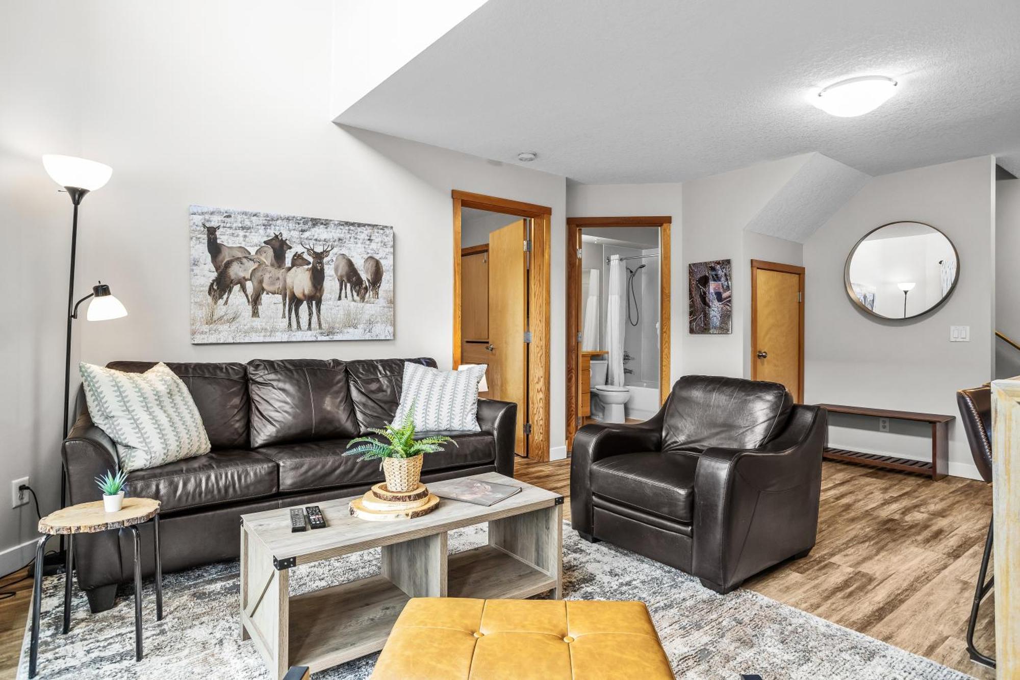 קאנמור Charming 1 Bdrm Plus Loft With Views Managed By Little Sister Getaways מראה חיצוני תמונה